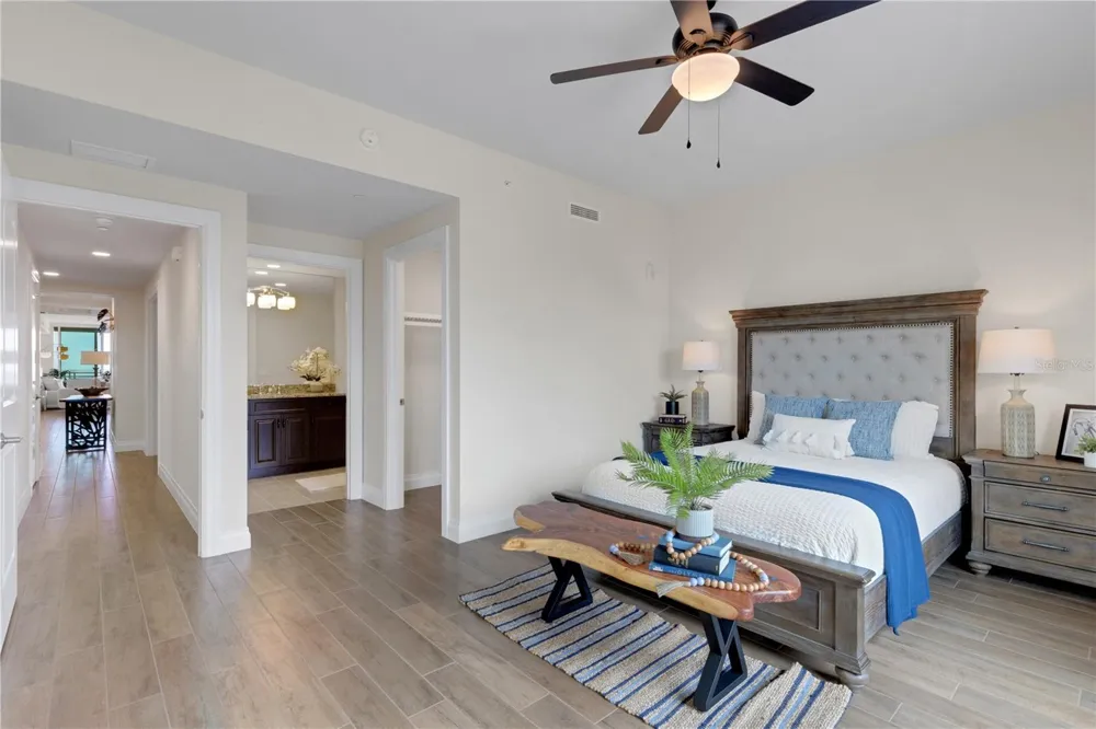795 COLLANY ROAD #304 St Petersburg, FL 33715