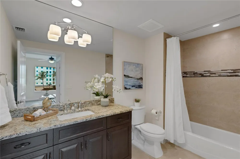 795 COLLANY ROAD #304 St Petersburg, FL 33715