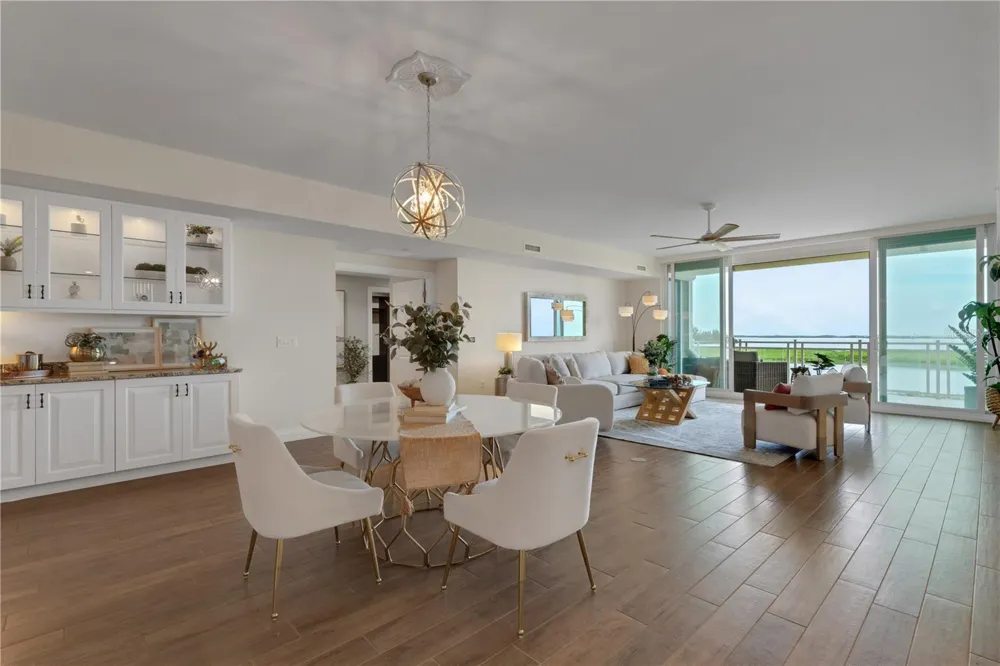 795 COLLANY ROAD #304 St Petersburg, FL 33715
