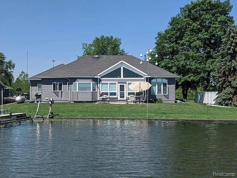 5871 Sandy Drive Standish Township, MI 48650