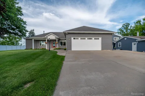 5871 Sandy Drive