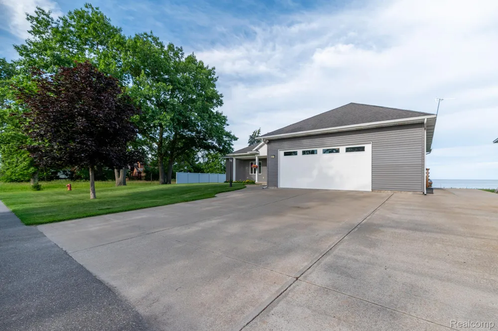 5871 Sandy Drive Standish Township, MI 48650