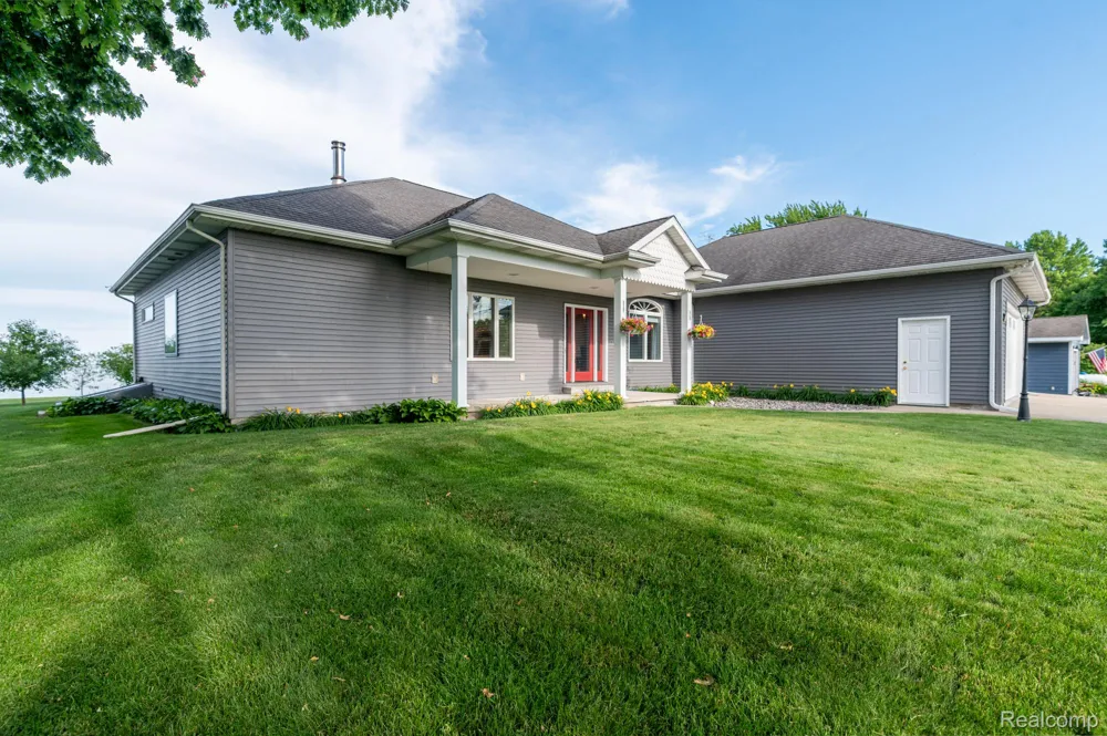 5871 Sandy Drive Standish Township, MI 48650