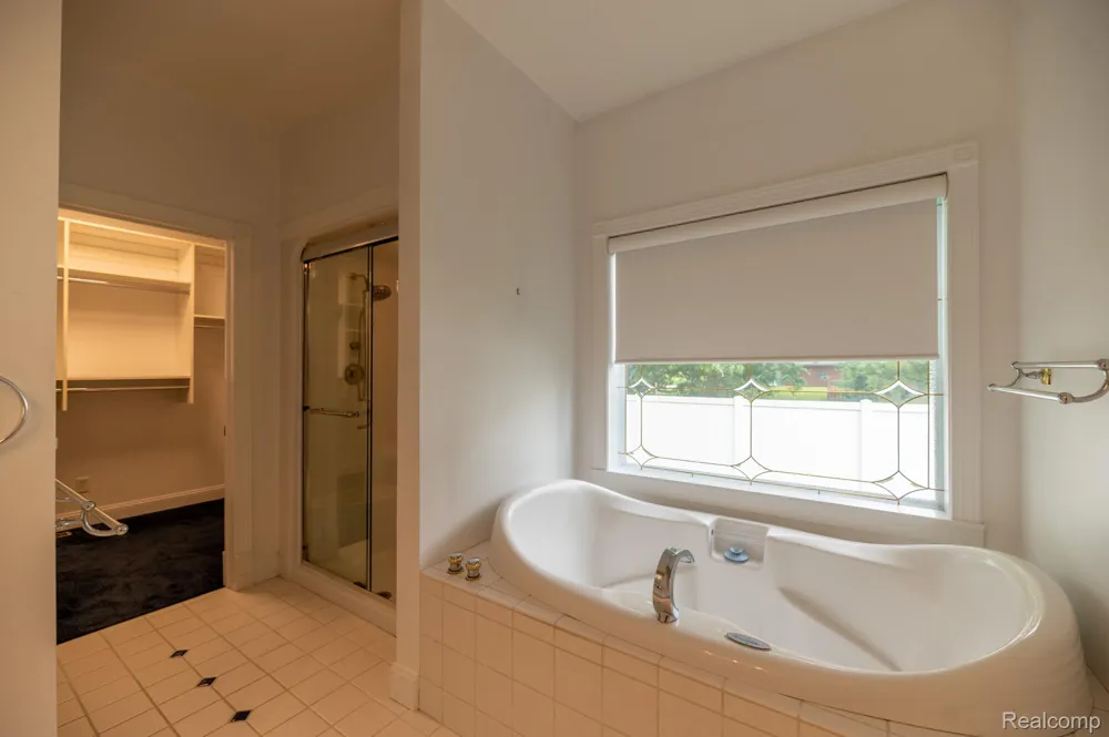 5871 Sandy Drive Standish Township, MI 48650