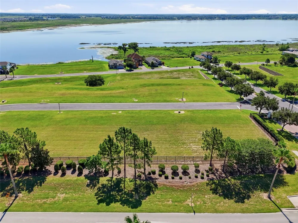 504 BONAMIA AVENUE Lake Alfred, FL 33850
