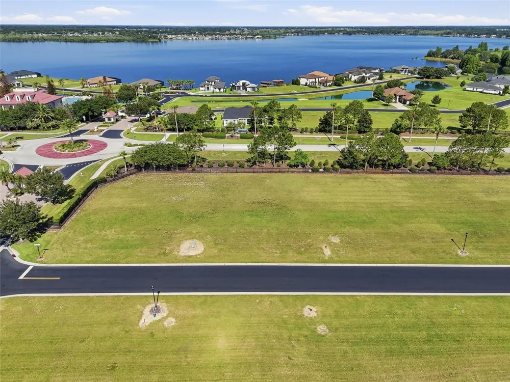 504 BONAMIA AVENUE Lake Alfred, FL 33850