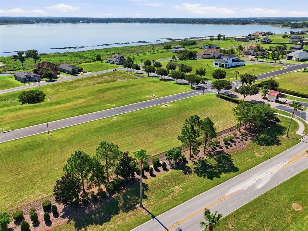 504 BONAMIA AVENUE Lake Alfred, FL 33850