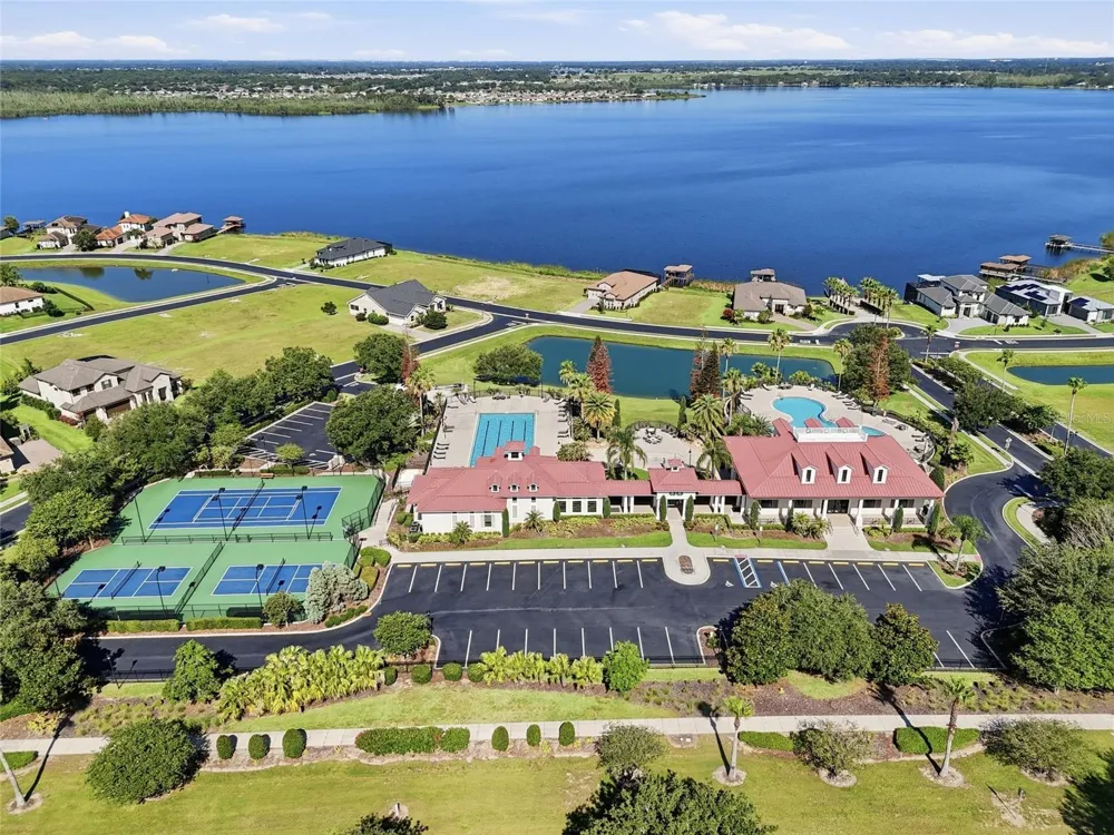 504 BONAMIA AVENUE Lake Alfred, FL 33850