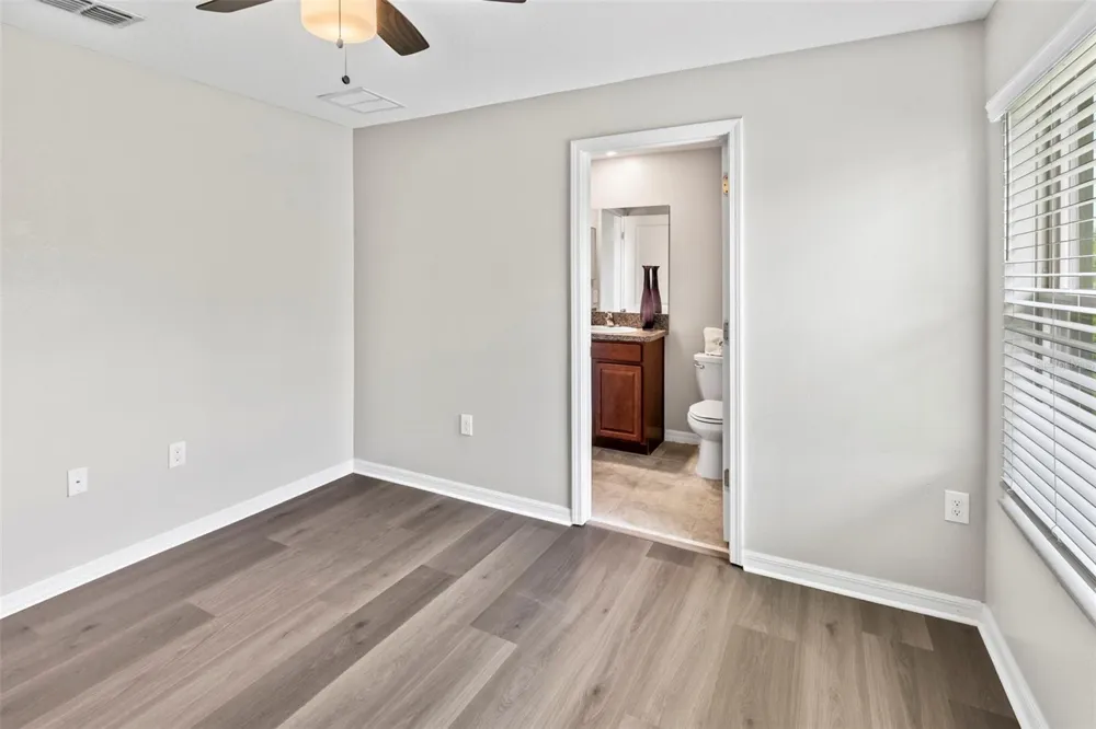 15504 FLORENCE HOLLOW PLACE Ruskin, FL 33573