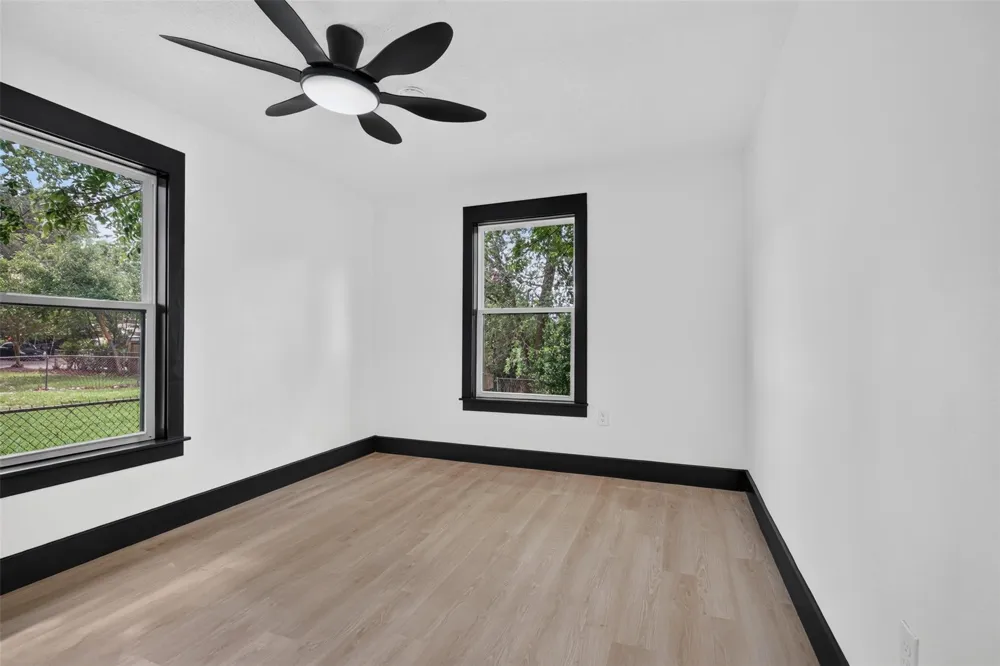 1506 Clay Street Brenham, TX 77833