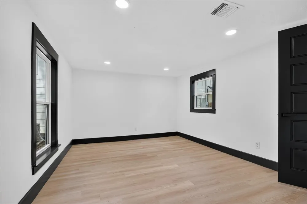 1506 Clay Street Brenham, TX 77833