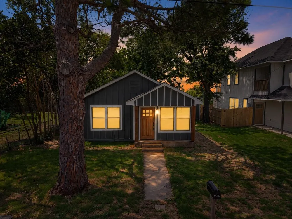 1506 Clay Street Brenham, TX 77833