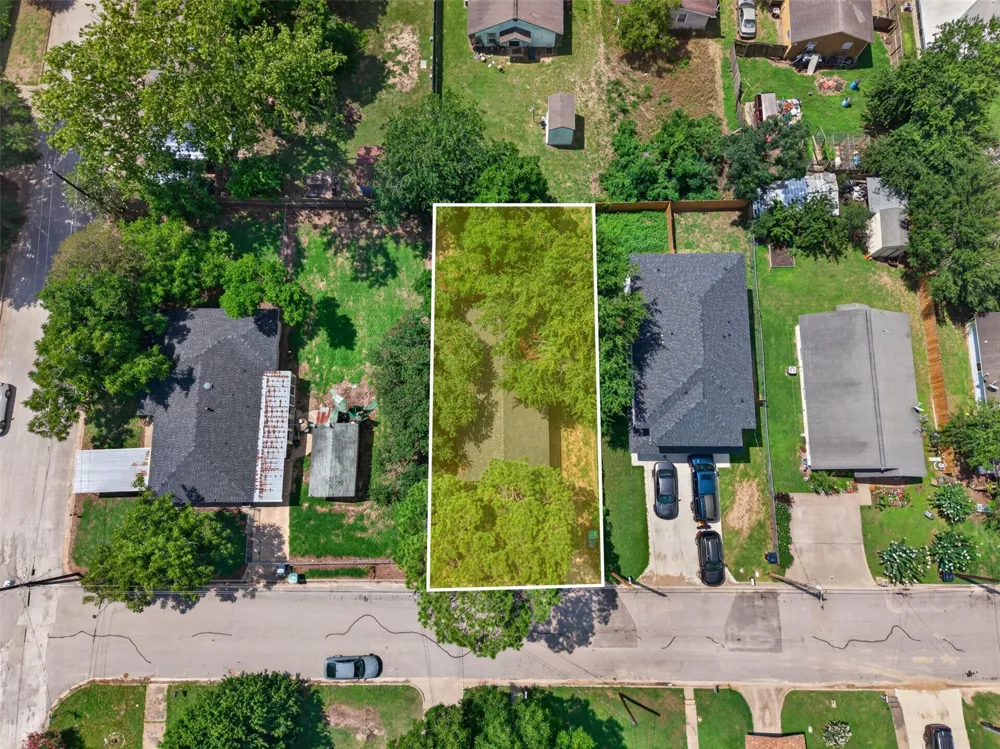 1506 Clay Street Brenham, TX 77833