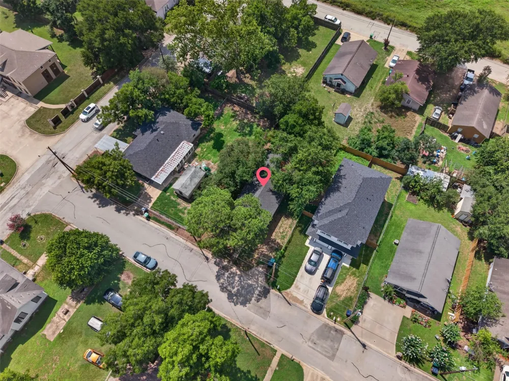 1506 Clay Street Brenham, TX 77833