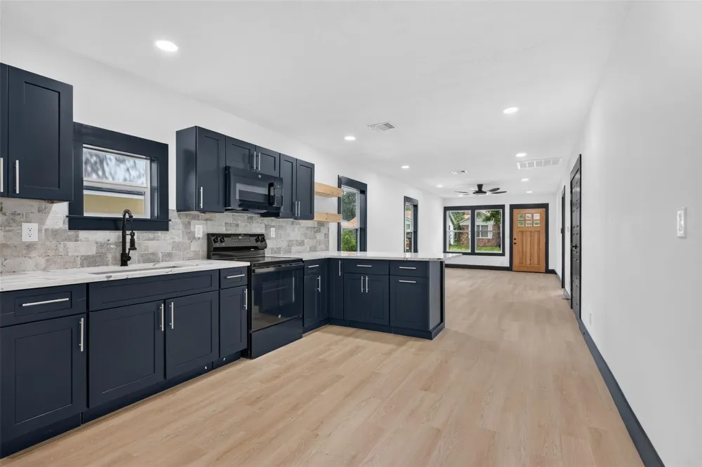 1506 Clay Street Brenham, TX 77833