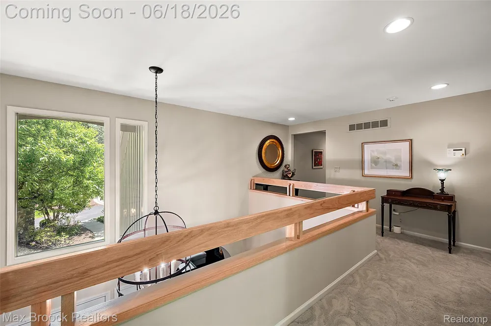 4872 Cliffside Drive West Bloomfield Charter Township, MI 48323