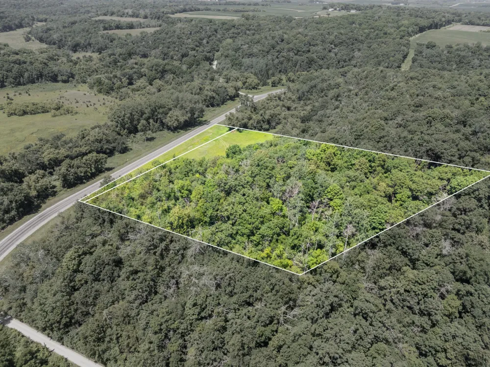 56160 County Road 21 Mazeppa, MN 55956