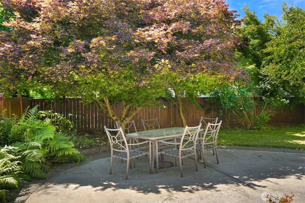 875 N Park Street Lynden, WA 98264