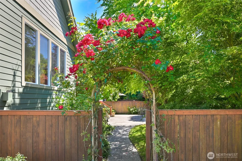 875 N Park Street Lynden, WA 98264