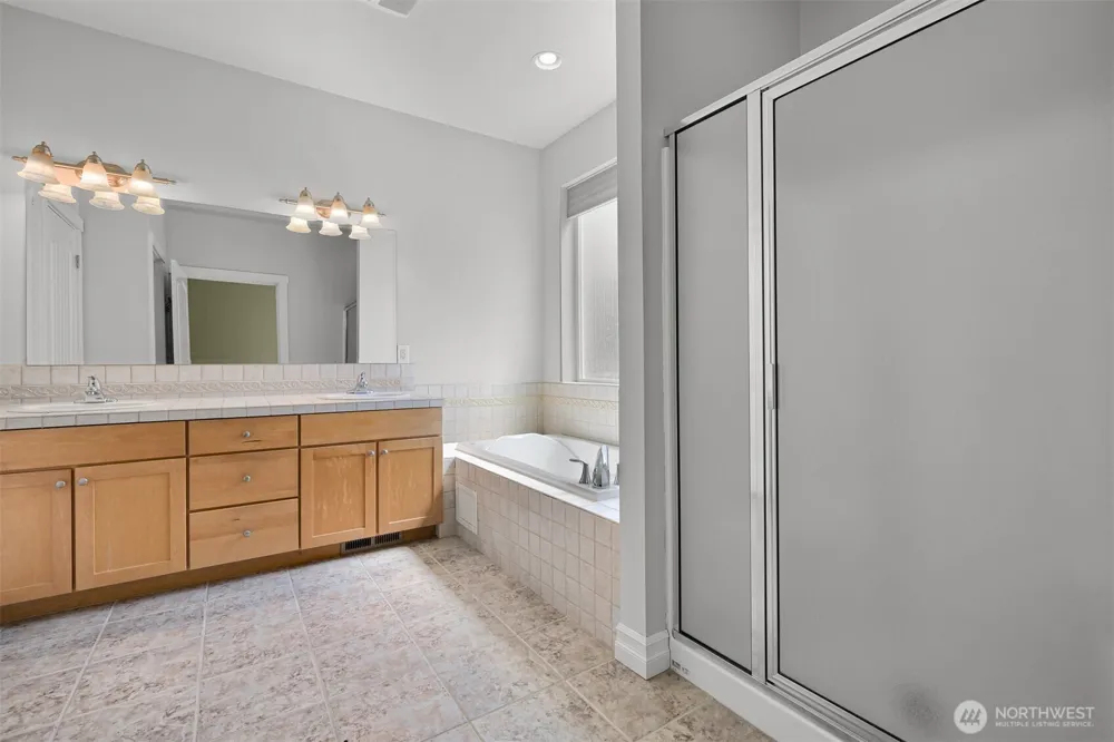 875 N Park Street Lynden, WA 98264