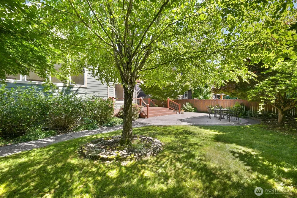 875 N Park Street Lynden, WA 98264