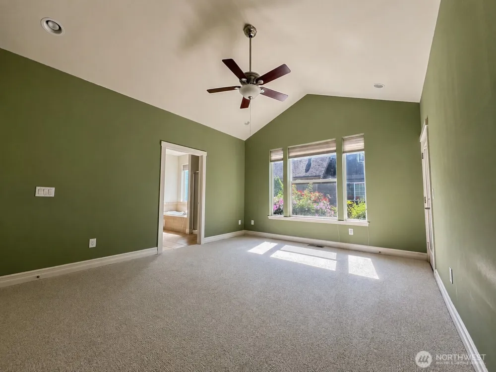 875 N Park Street Lynden, WA 98264