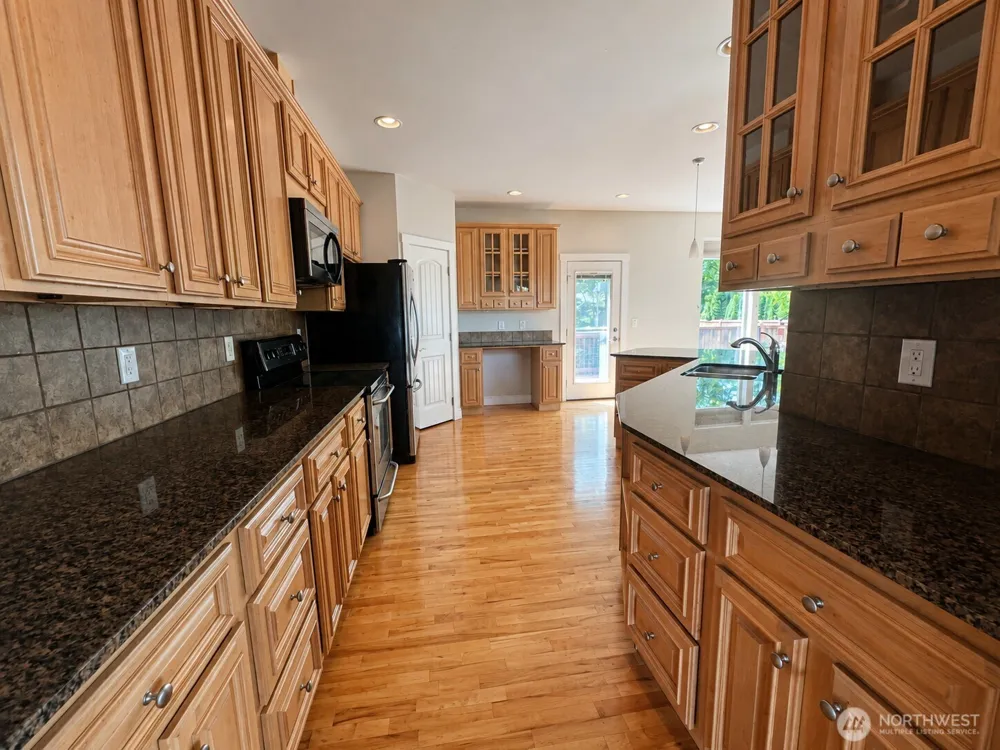 875 N Park Street Lynden, WA 98264