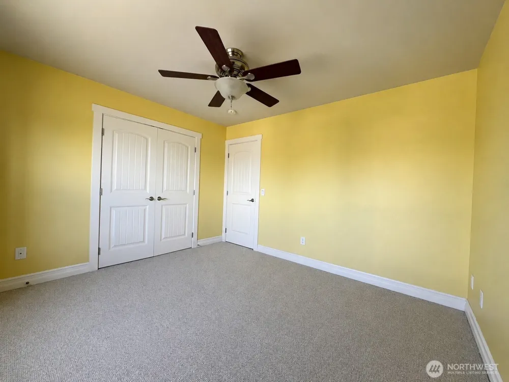 875 N Park Street Lynden, WA 98264