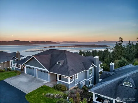 3224 Overlook Loop
