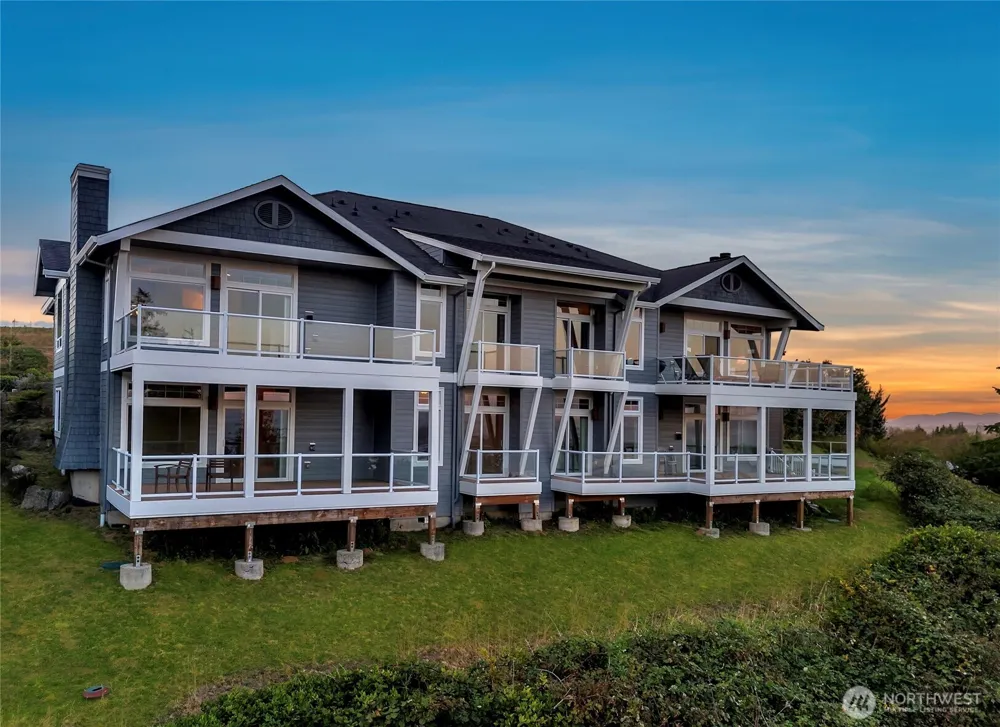 3224 Overlook Loop Ilwaco, WA 98624