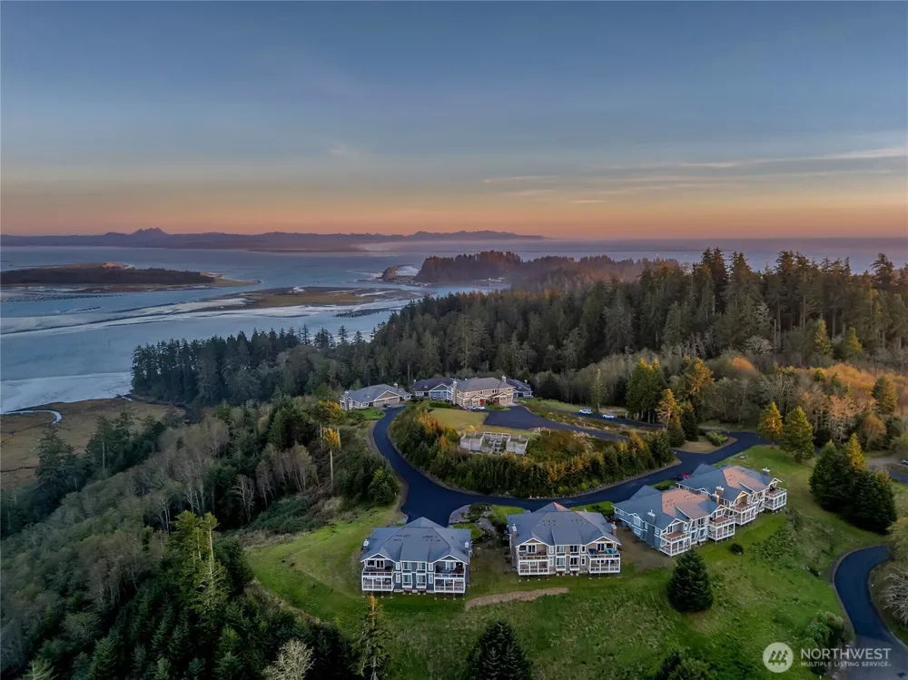 3224 Overlook Loop Ilwaco, WA 98624
