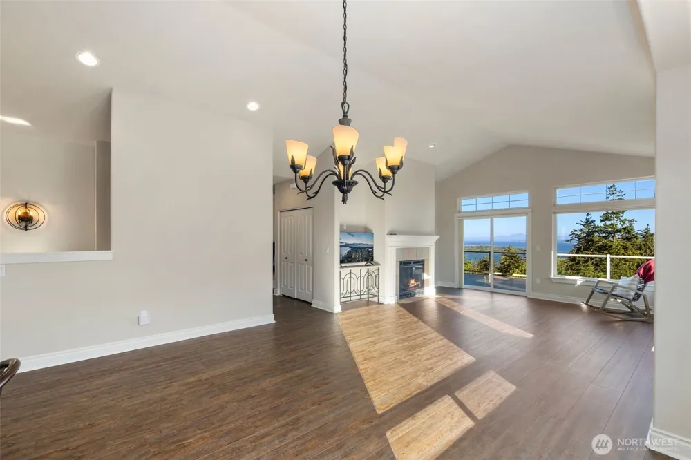 3224 Overlook Loop Ilwaco, WA 98624