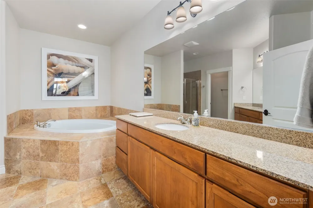 3224 Overlook Loop Ilwaco, WA 98624