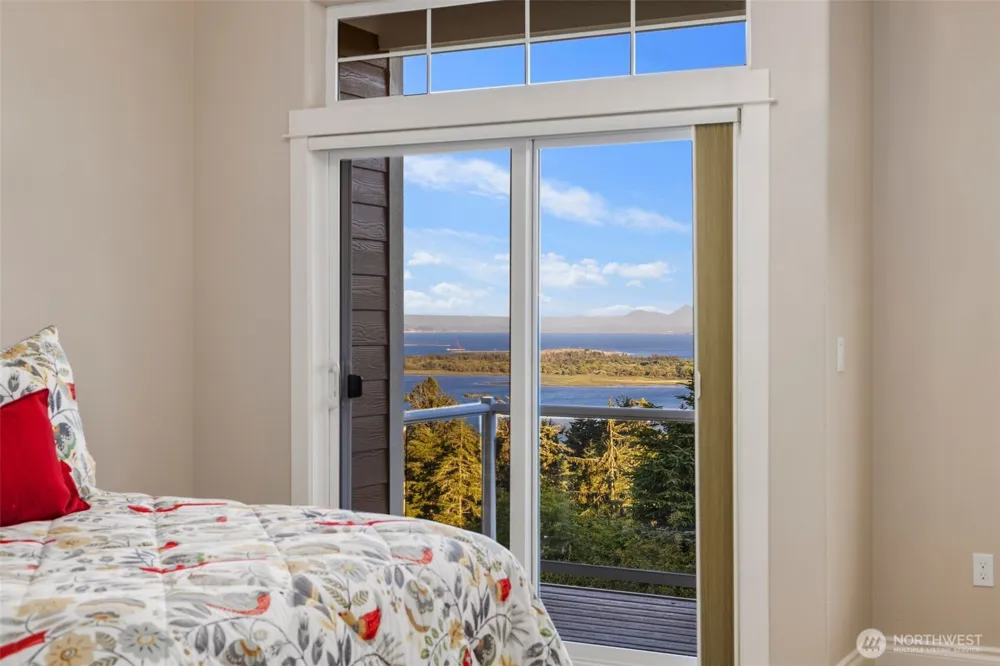 3224 Overlook Loop Ilwaco, WA 98624