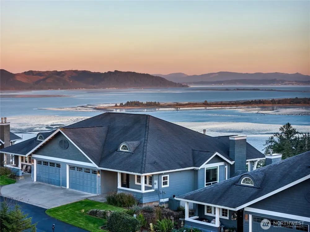 3224 Overlook Loop Ilwaco, WA 98624