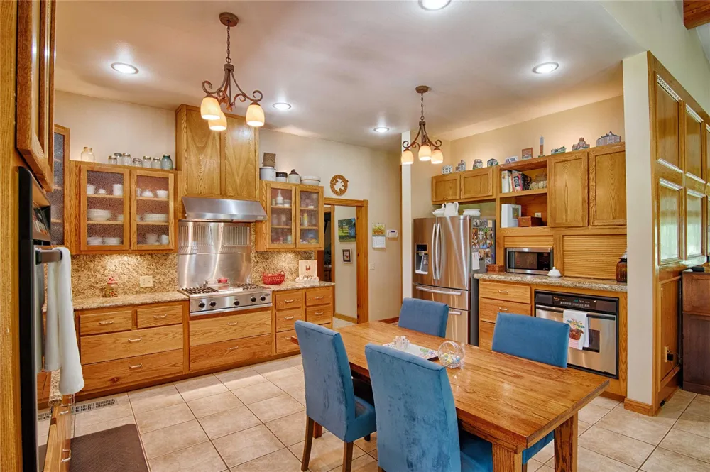 7755 Fm 1295 Moulton, TX 77975