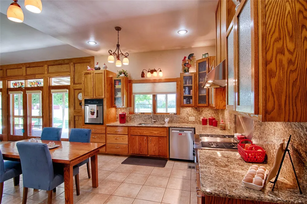 7755 Fm 1295 Moulton, TX 77975