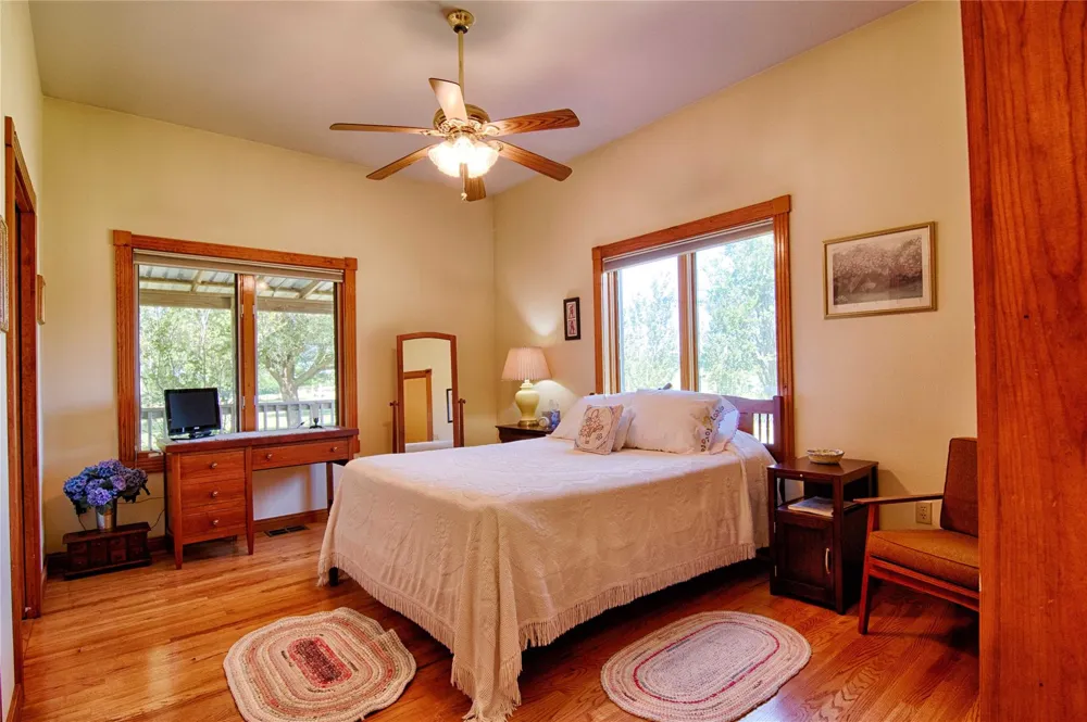 7755 Fm 1295 Moulton, TX 77975