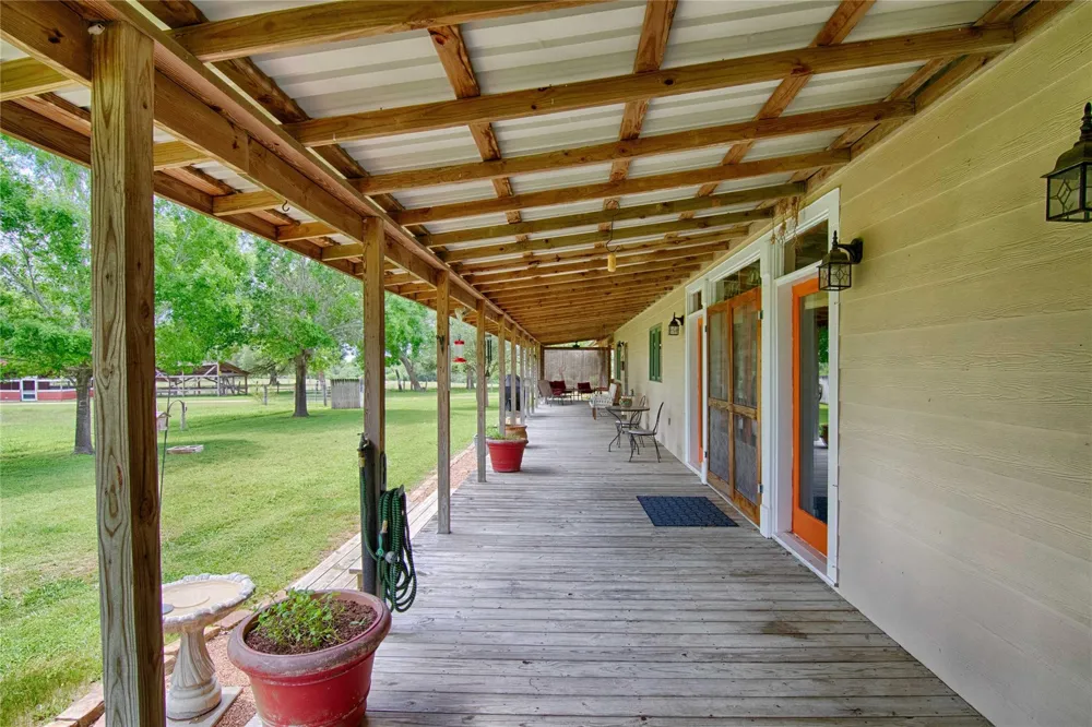 7755 Fm 1295 Moulton, TX 77975