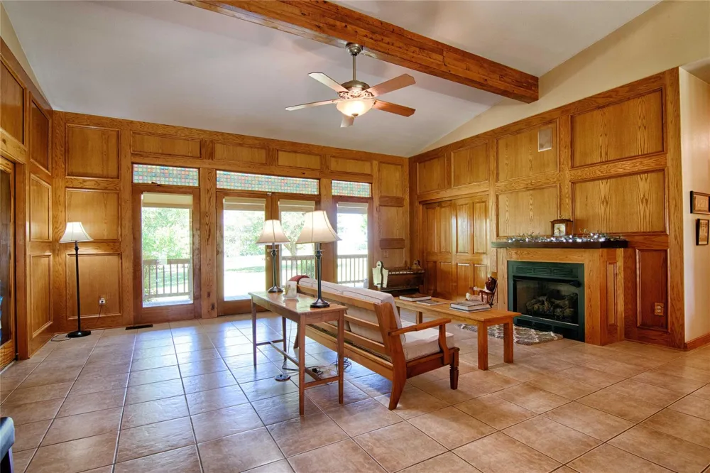 7755 Fm 1295 Moulton, TX 77975