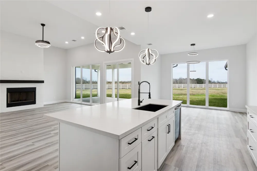 5766 Ward Bend  Rd Sealy, TX 77474