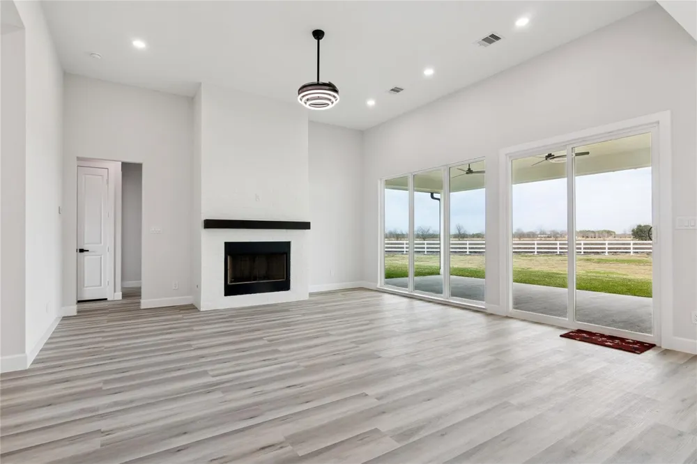 5766 Ward Bend  Rd Sealy, TX 77474