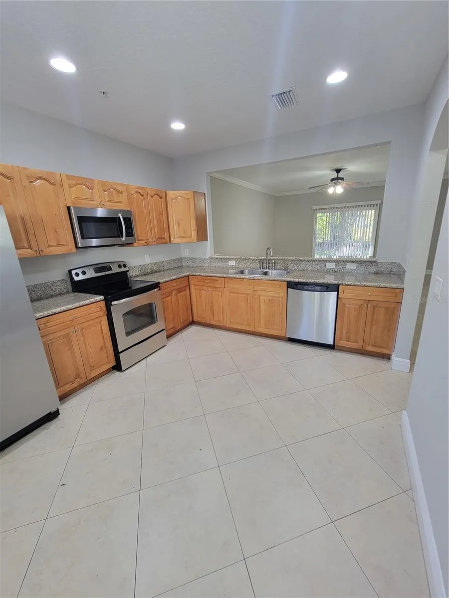 3717 S LAKE ORLANDO PARKWAY #7 Orlando, FL 32808