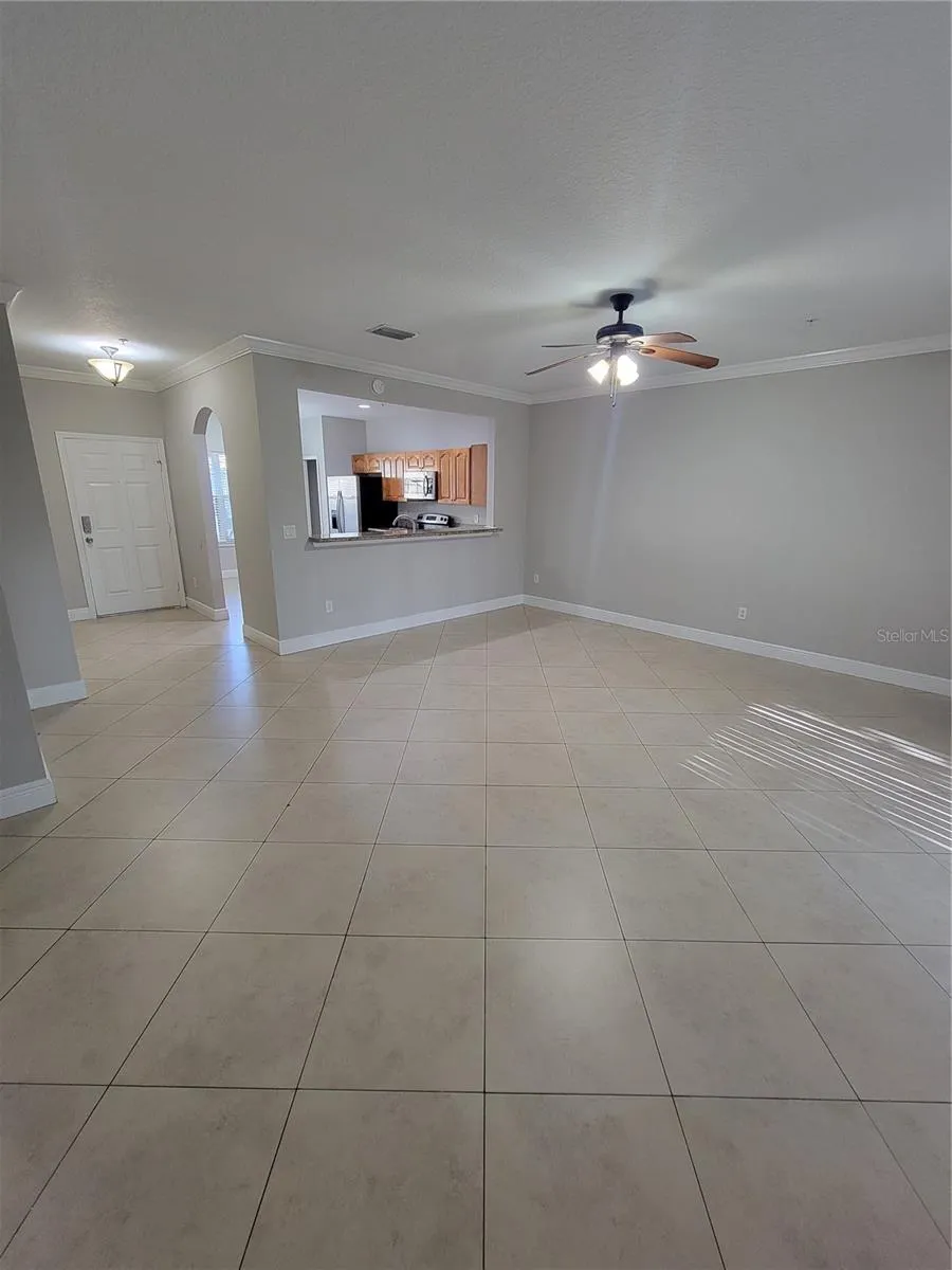 3717 S LAKE ORLANDO PARKWAY #7 Orlando, FL 32808