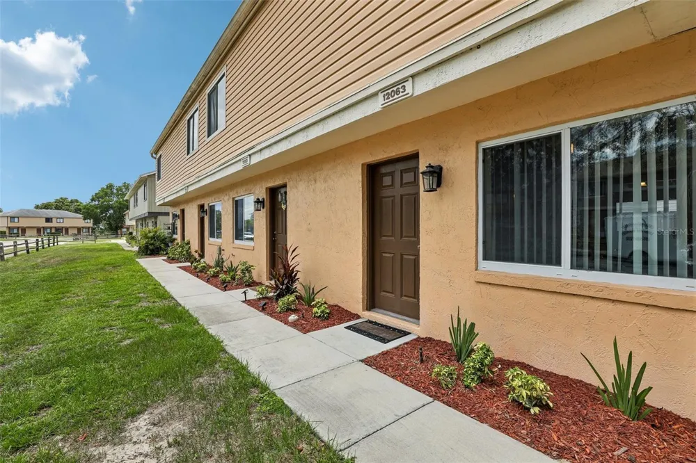 12057 TIFT CIRCLE Orlando, FL 32826
