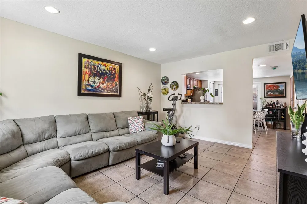 12057 TIFT CIRCLE Orlando, FL 32826