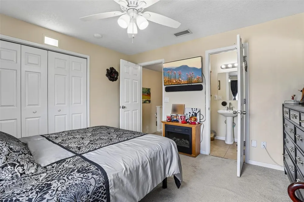 12057 TIFT CIRCLE Orlando, FL 32826