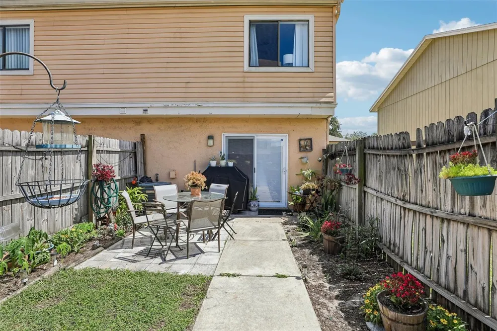 12057 TIFT CIRCLE Orlando, FL 32826