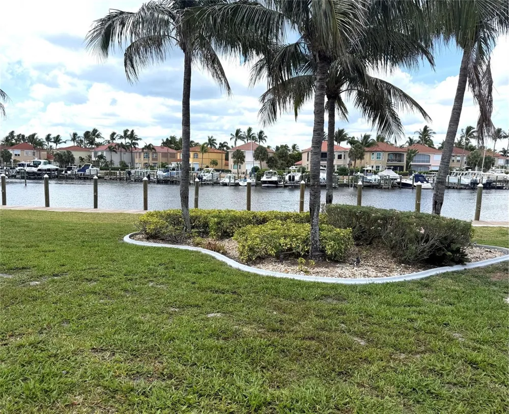 3230 SOUTHSHORE DRIVE #34A Punta Gorda, FL 33955