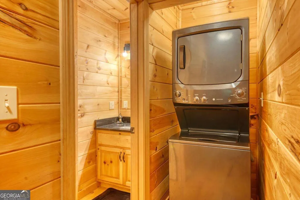 1564 Black Ankle Creek RD Cherry Log, GA 30522